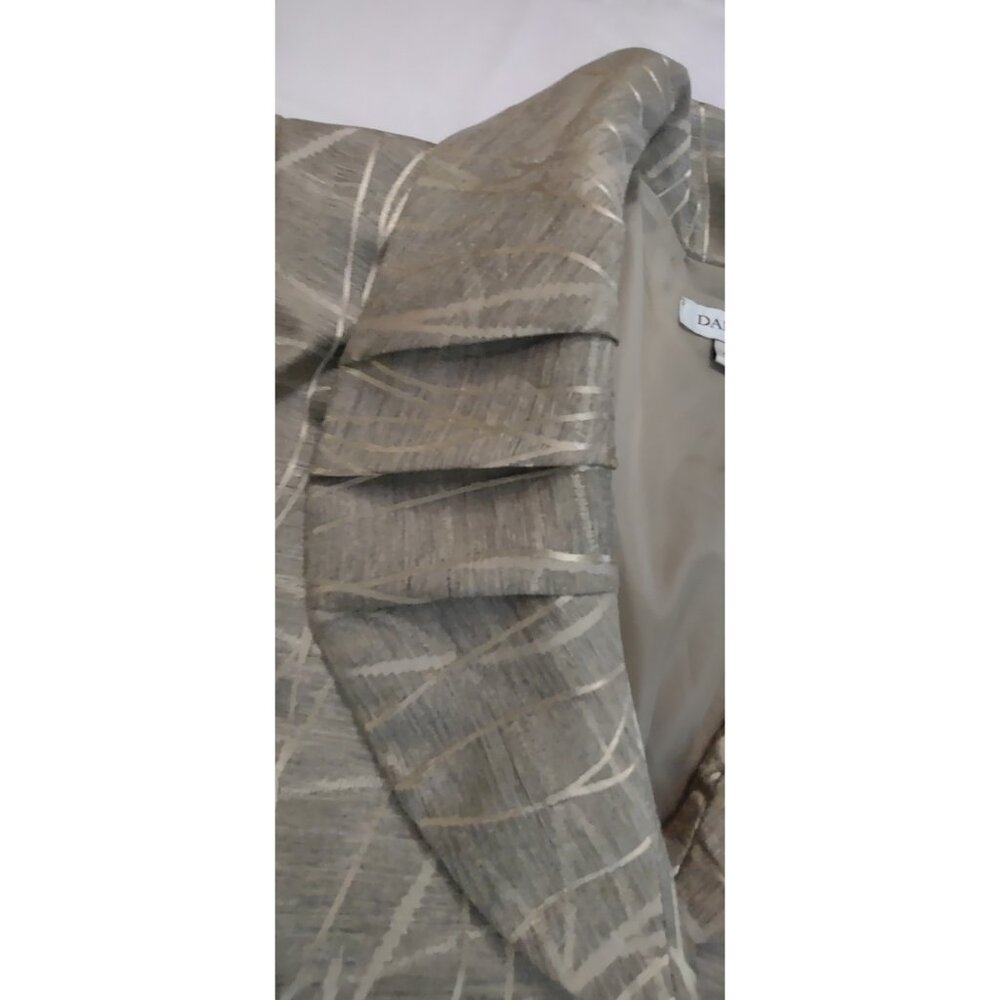 Danillo Women 2 Button Blazer Jacket Sage Green Gold Sz 14 Pleated Elegant Neck - Picture 11 of 16
